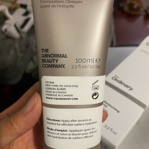 The ordinary natural moisturizing factors + HA